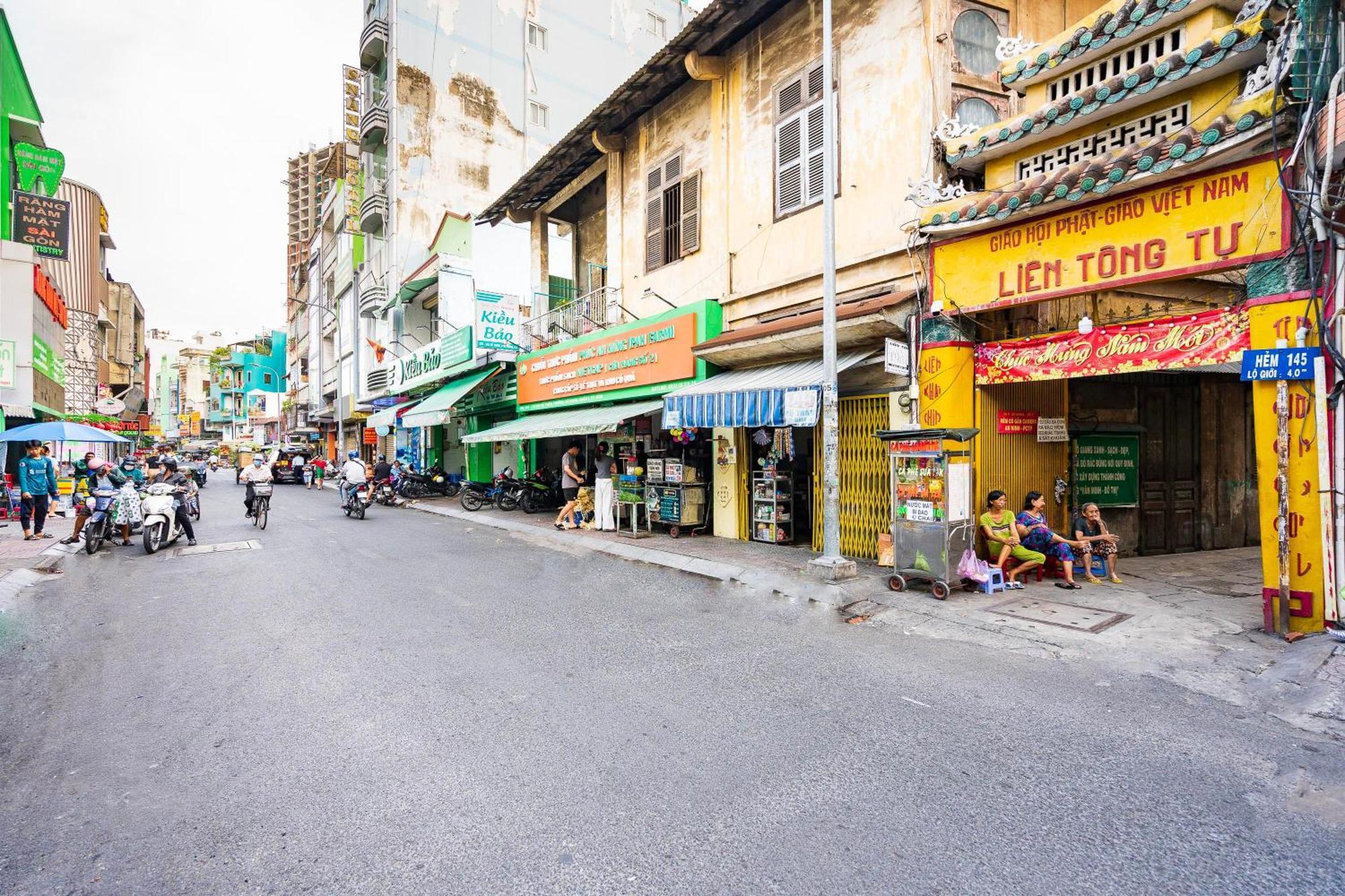הו צ'י מין סיטי A Little Saigon Hotel - Bui Vien Walking Street מראה חיצוני תמונה