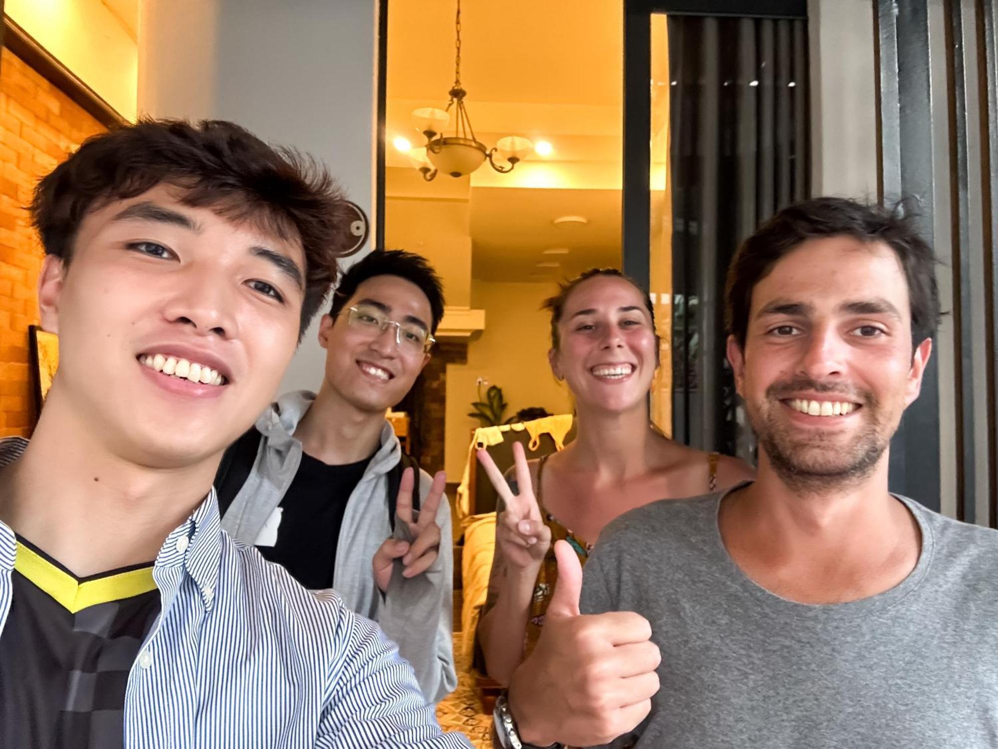 הו צ'י מין סיטי A Little Saigon Hotel - Bui Vien Walking Street מראה חיצוני תמונה